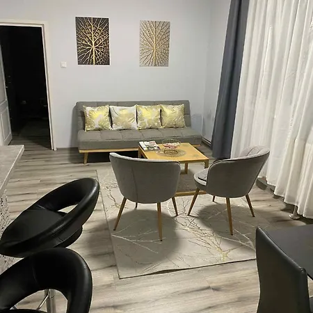 Fo-rest Apartament Mestecǎneşti